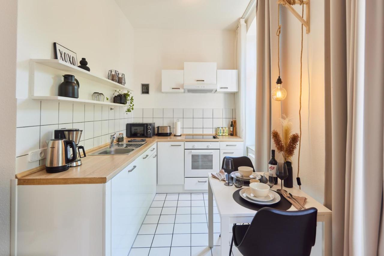 Studio3 Zentral Und Ruhig Mit Parkplatz, 5 Min Z Bali-T Und Gop, Boxspringbett Bad Oeynhausen Bagian luar foto