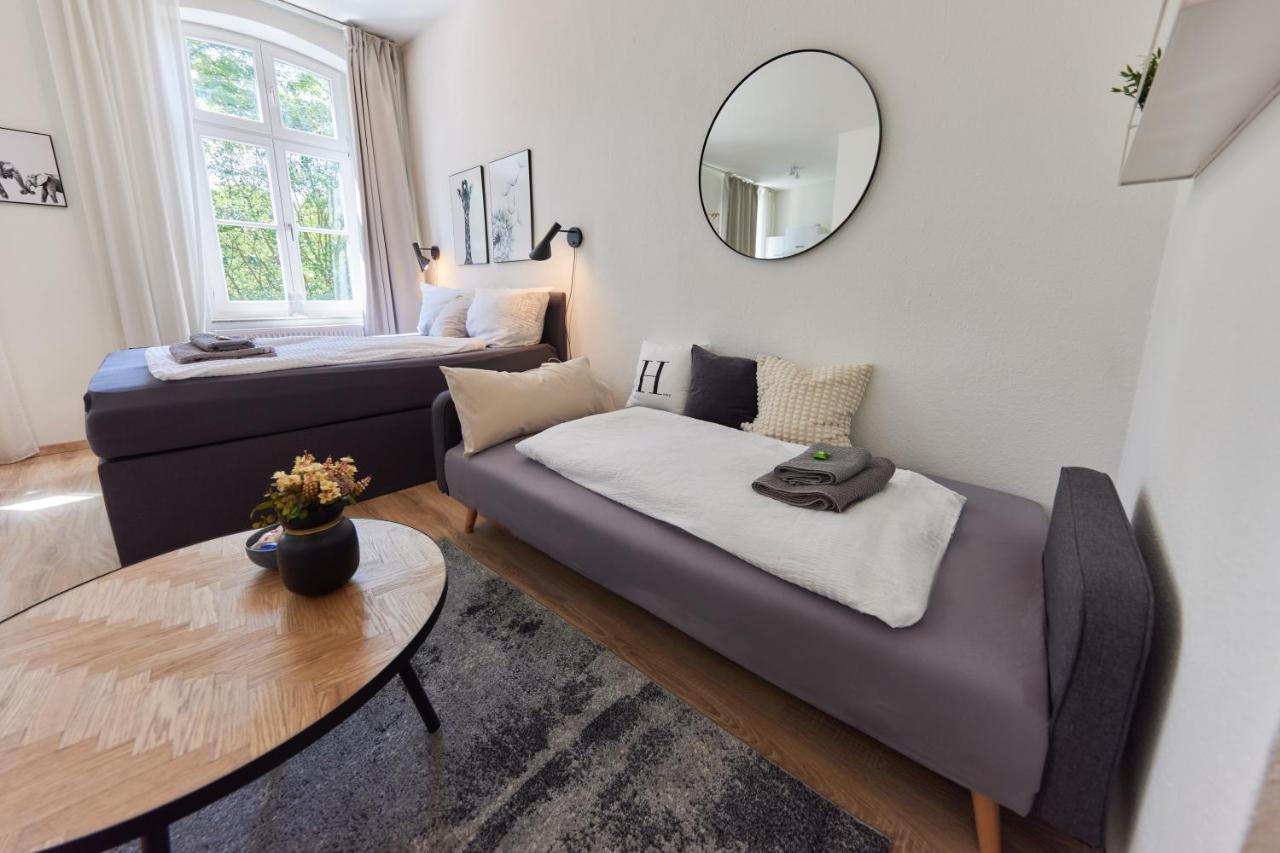 Studio3 Zentral Und Ruhig Mit Parkplatz, 5 Min Z Bali-T Und Gop, Boxspringbett Bad Oeynhausen Bagian luar foto